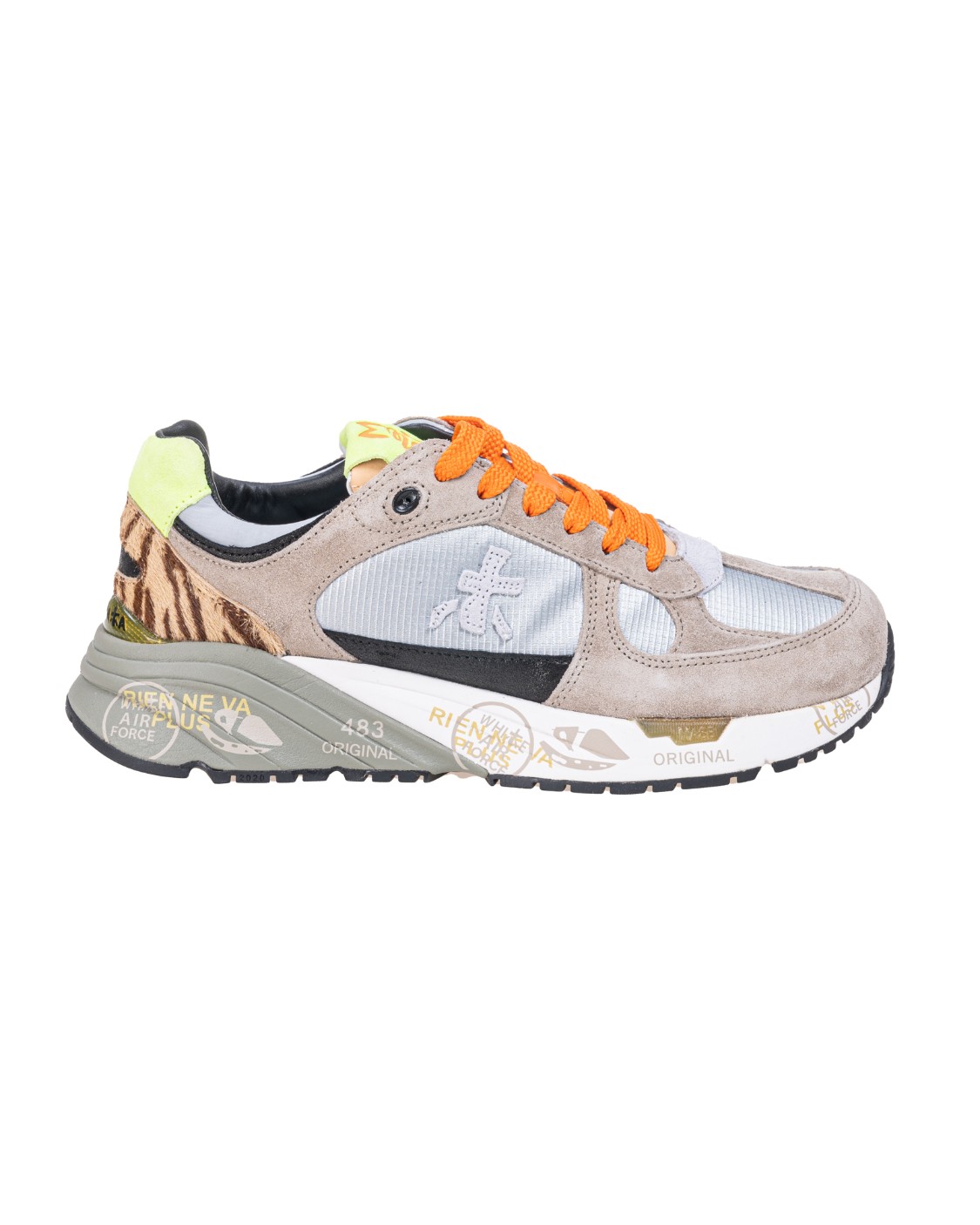 shop PREMIATA Saldi Scarpe: Premiata sneakers "Mase-d" in un mix di materiali tecnici e pellami di alta qualità.
Logo Premiata.
Dettagli animalier.
Suola ergonomica e super leggera.
Altezza Suola 4 cm.
Composizione suola: 65% EVA 5% TPU (materiale plastico) 30% gomma.
Composizione: 40% pelle di vitello 10% pelo di vitello 10% pelle di canguro 10% PU 20% poliammide 10% poliestere.
Fodera: 86% pelle di capra 14% pelle di vitello.
Made in Vietnam.. MASED-5933 number 8463118